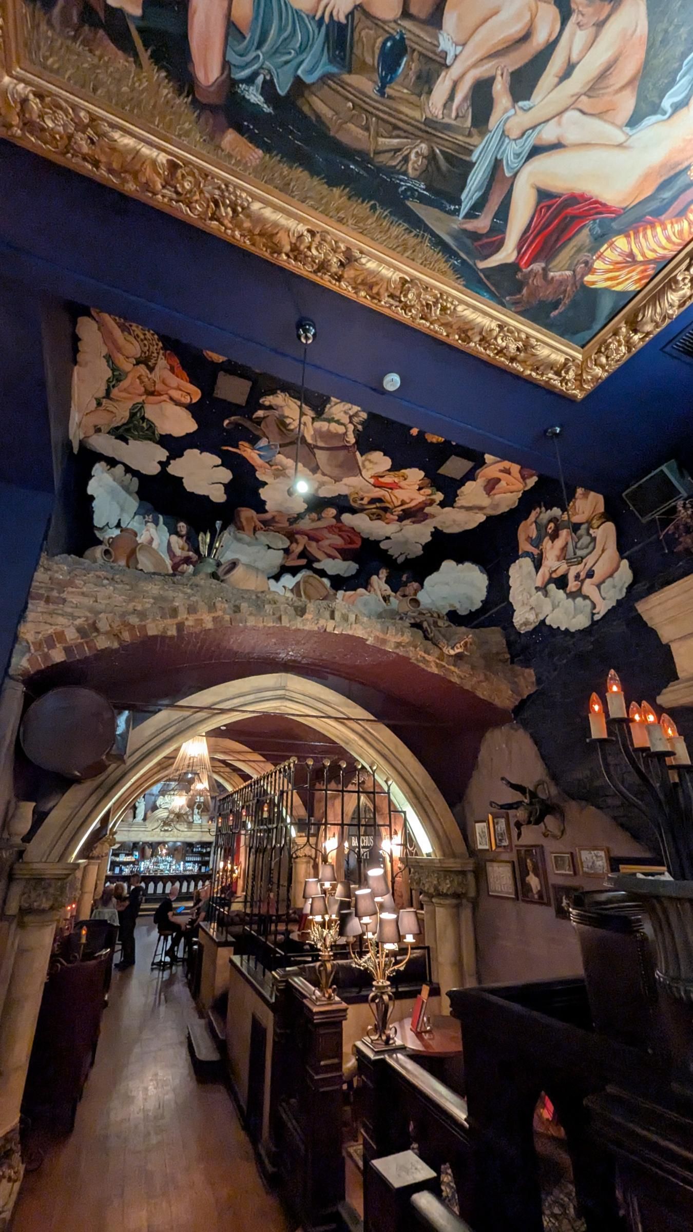 (Pub). Published on 27-12-2025