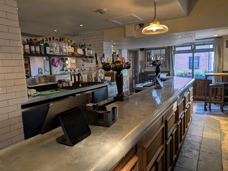 (Pub, Bar). Published on 09-06-2026 