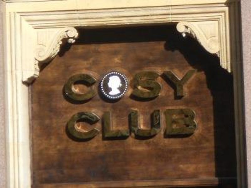 (External, Sign). Published on 10-05-2015