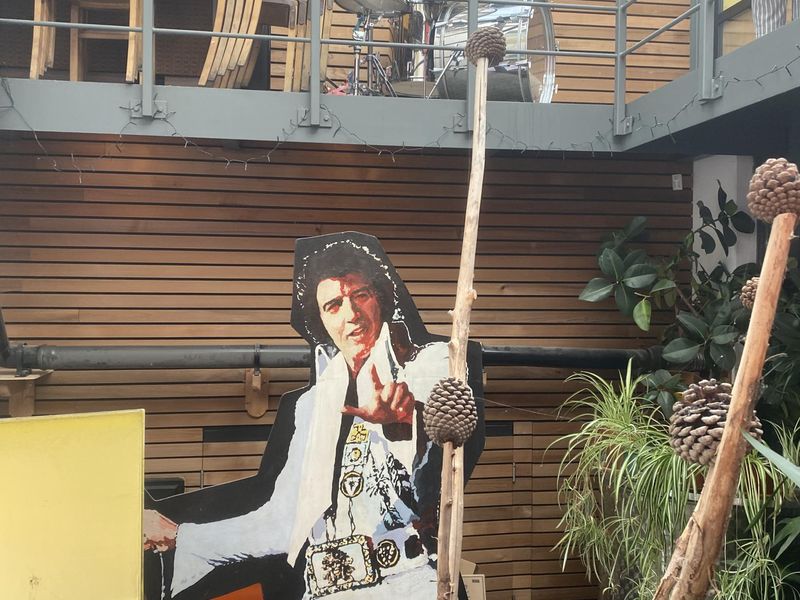 The lobby. Published on 28-04-2026 