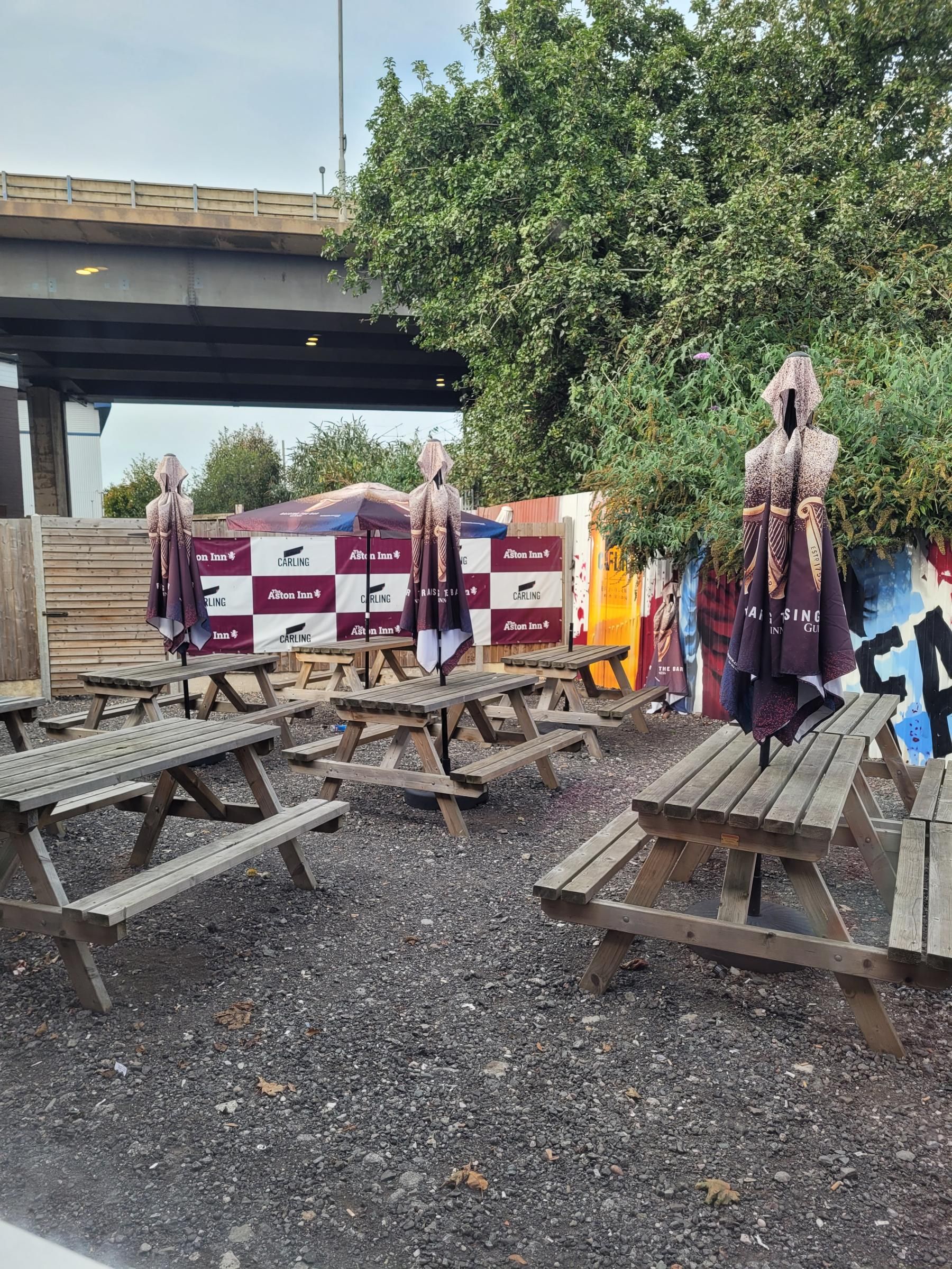 (Pub, External, Garden). Published on 19-10-2023