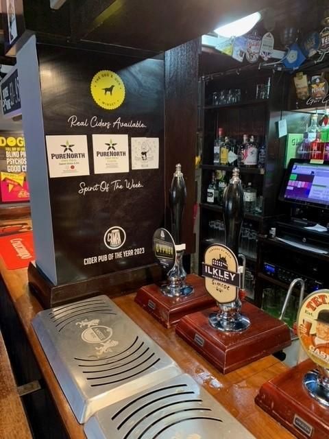(Pub, Bar). Published on 30-04-2023