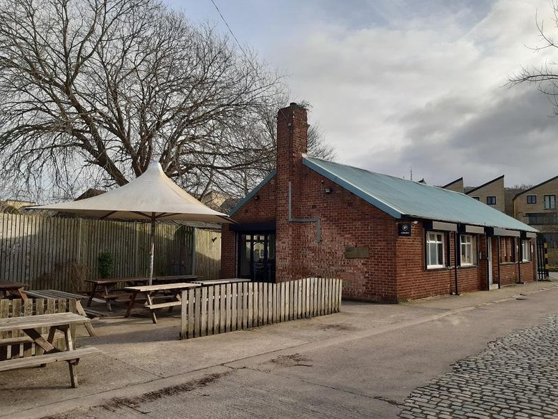(Pub, External, Key). Published on 27-01-2024