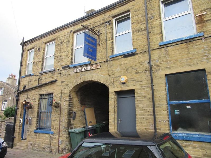 Cottingley Conservative Club. Published on 25-09-2017