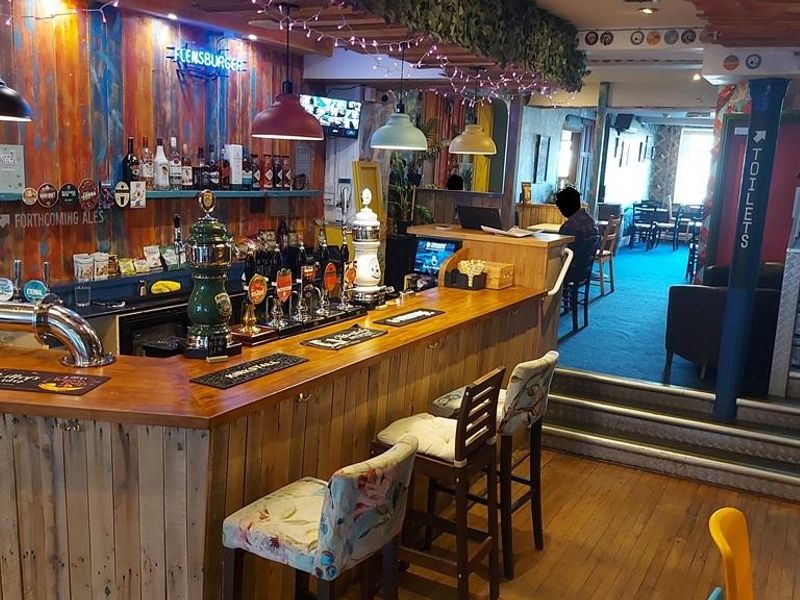 (Bar). Published on 02-11-2025 