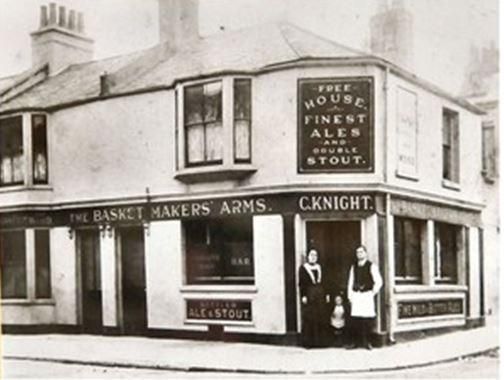 Old exterior view. (Pub, External). Published on 10-06-2013