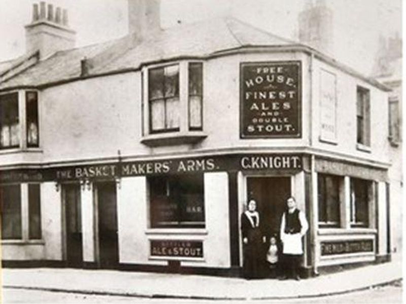 Old exterior view. (Pub, External). Published on 10-06-2013