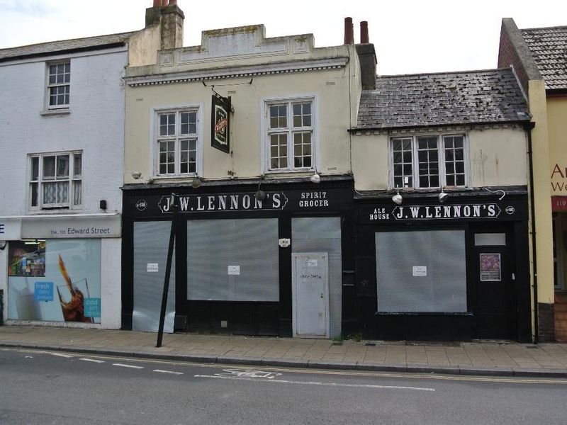 Boarded up. (Pub, External, Key). Published on 13-07-2023