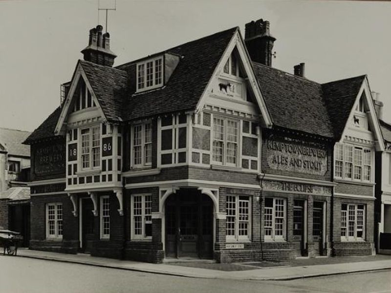 Old exterior photo. (Pub, External). Published on 14-02-2020