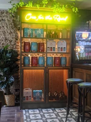 Takeaway cabinet. (Pub). Published on 26-12-2021