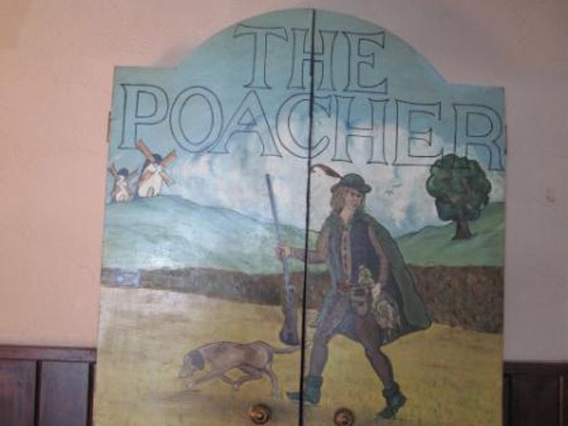 Dart board cover . (Pub). Published on 08-09-2013 