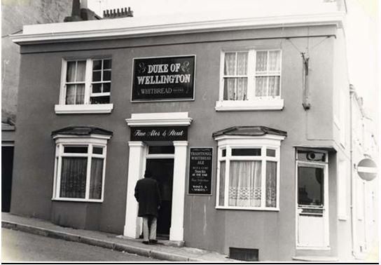 Pub in 1970. (Pub, External). Published on 27-07-2013