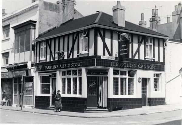 Old photo. (Pub, External). Published on 07-11-2013