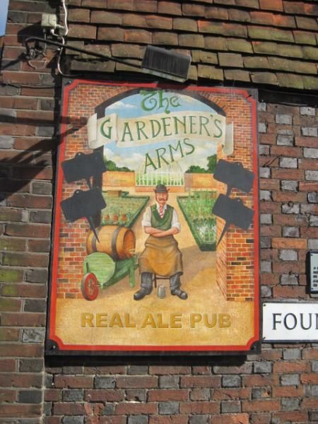 Pub sign. (Pub, Sign). Published on 04-03-2015