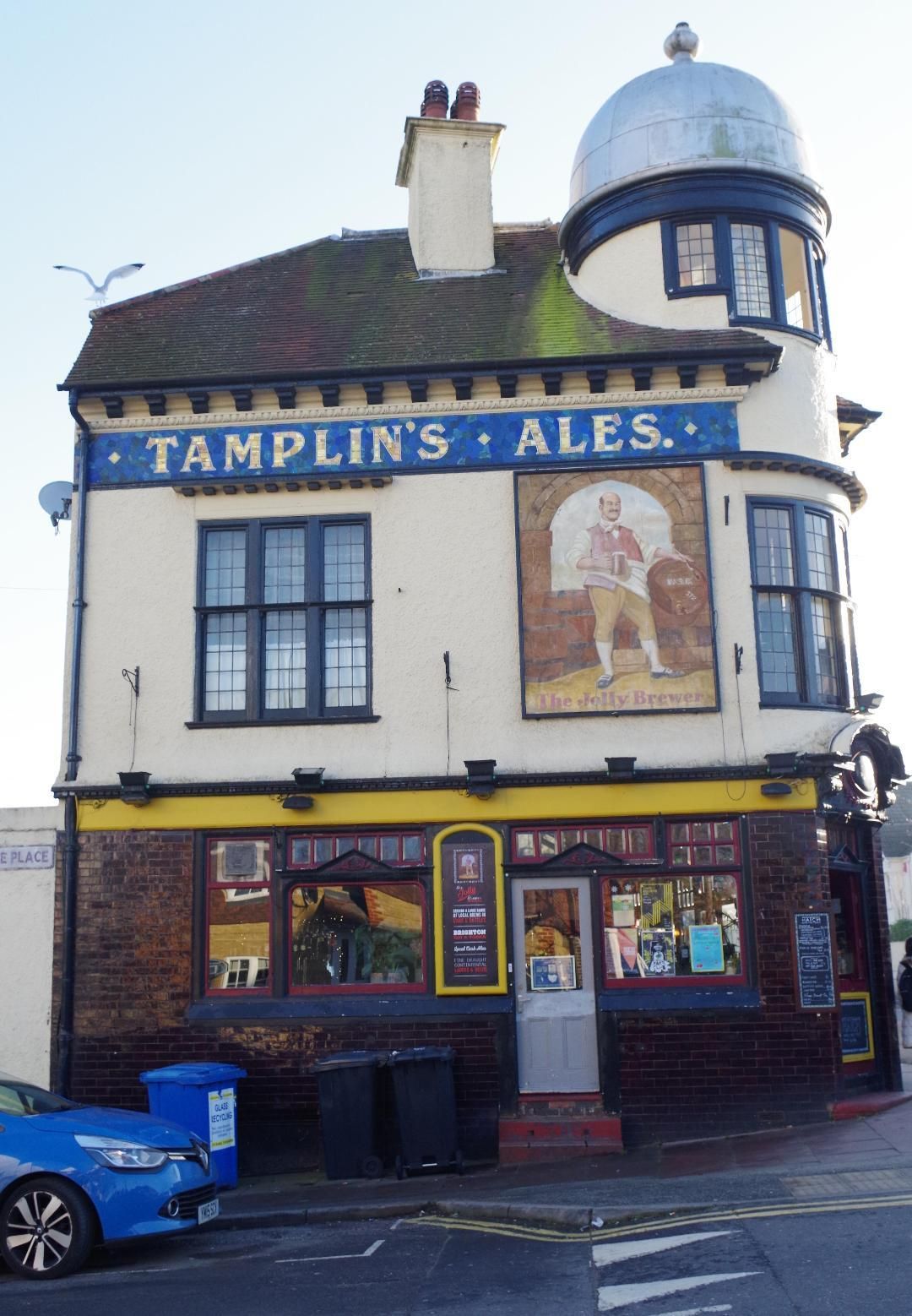 Exterior side view. (Pub, External). Published on 26-04-2019