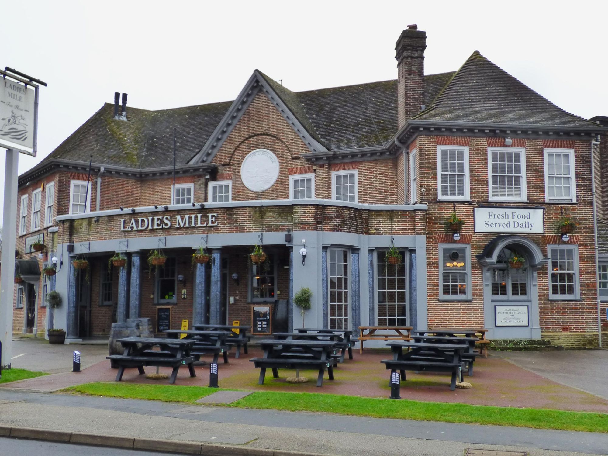 Exterior 2024. (Pub, External, Key). Published on 21-03-2024
