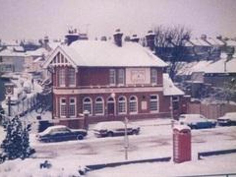 Hollingbury in winter. (Pub, External). Published on 11-06-2013 