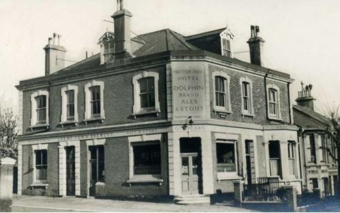 Old view of exterior. (Pub, External). Published on 09-07-2013