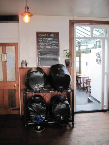Stillage. (Pub). Published on 04-03-2015