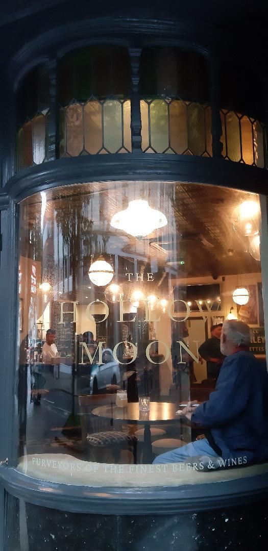 Window. (Pub, External). Published on 14-06-2026