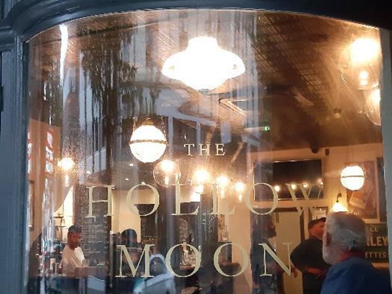 Window. (Pub, External). Published on 14-06-2026 