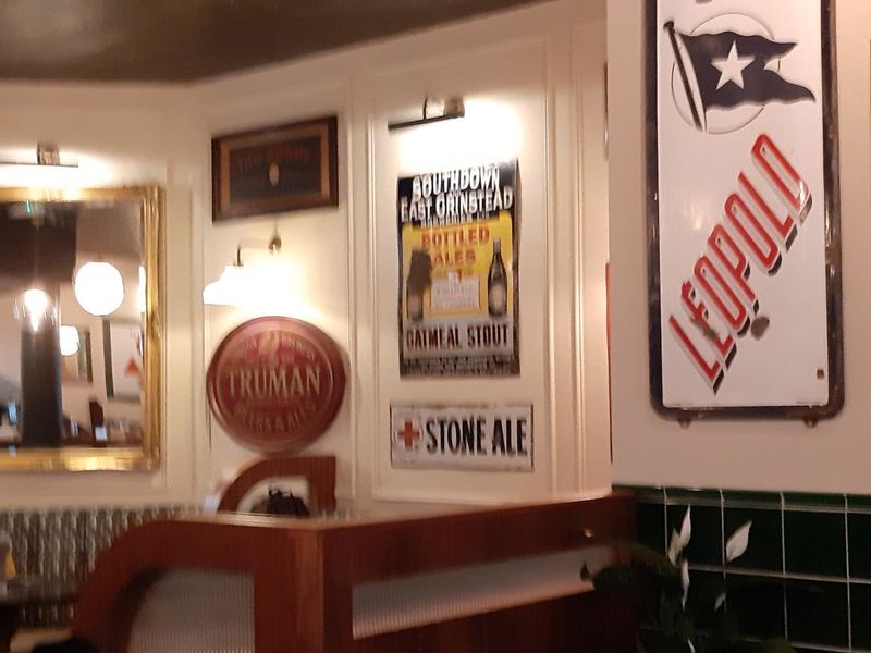 Interior. (Pub). Published on 14-06-2026 