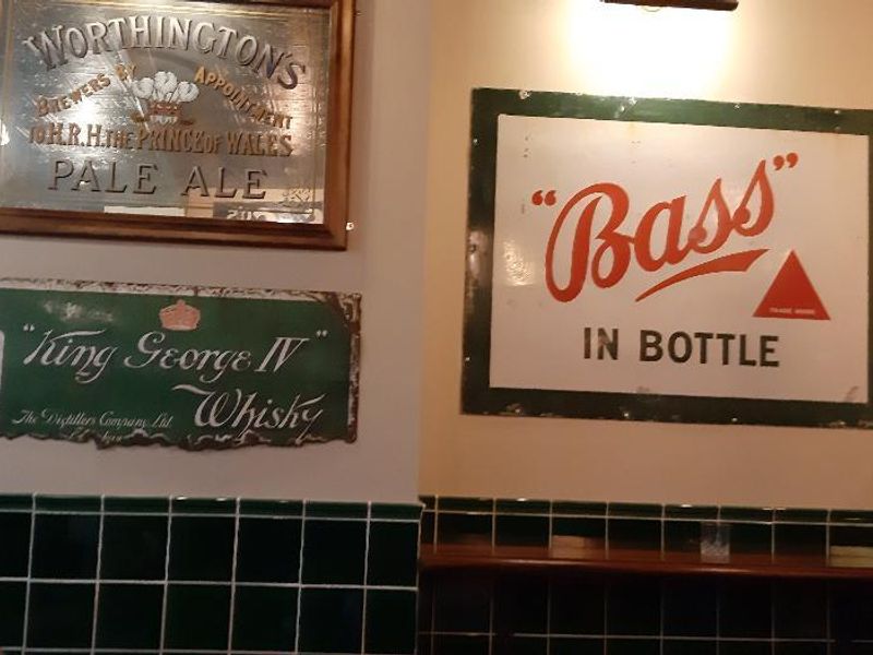 Interior. (Pub). Published on 14-06-2026 