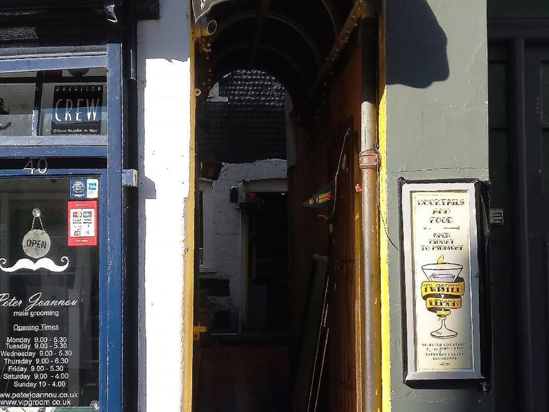 Entrance. (Pub, External). Published on 26-11-2018