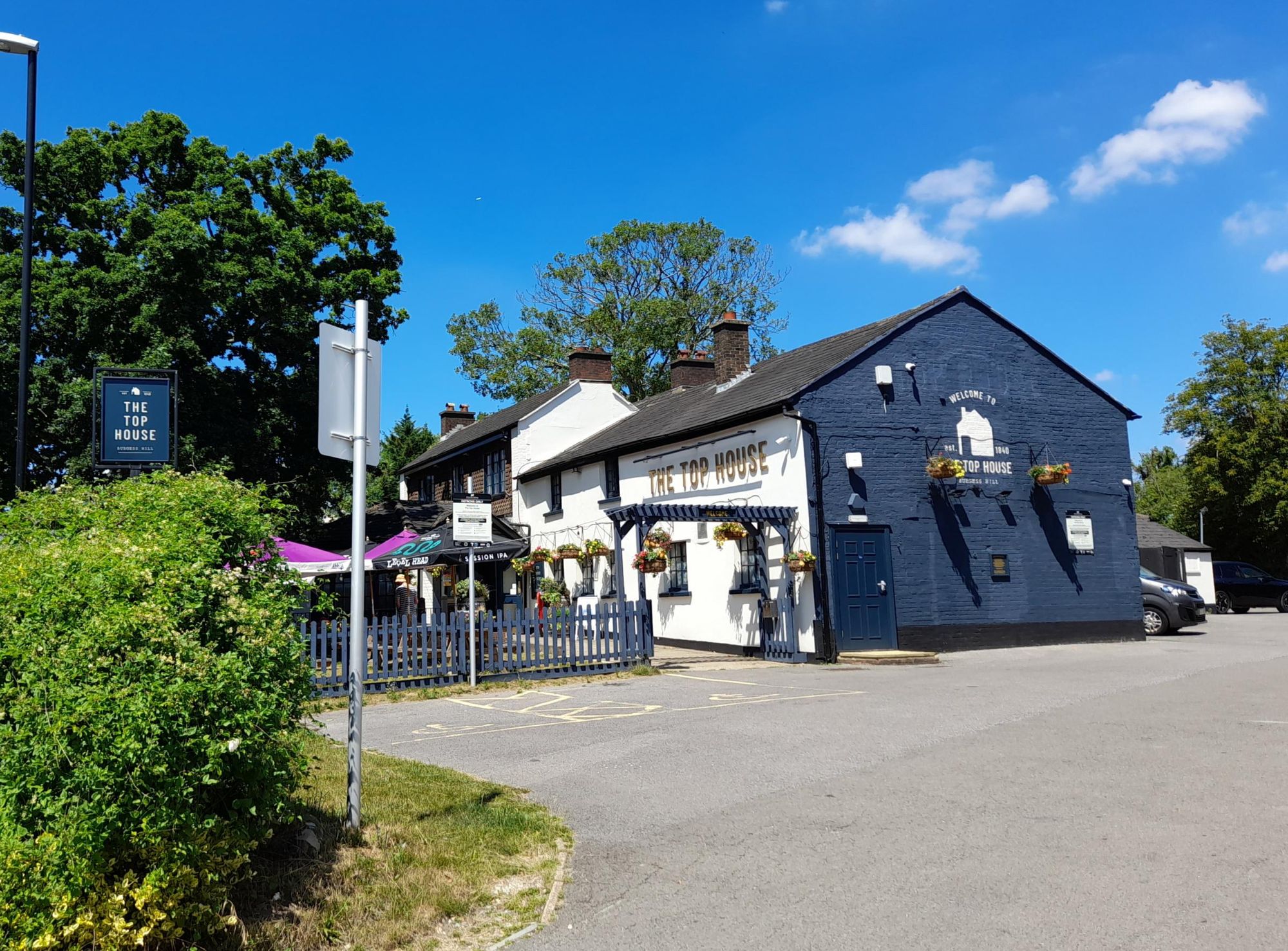 Exterior. (Pub, External, Key). Published on 12-07-2025