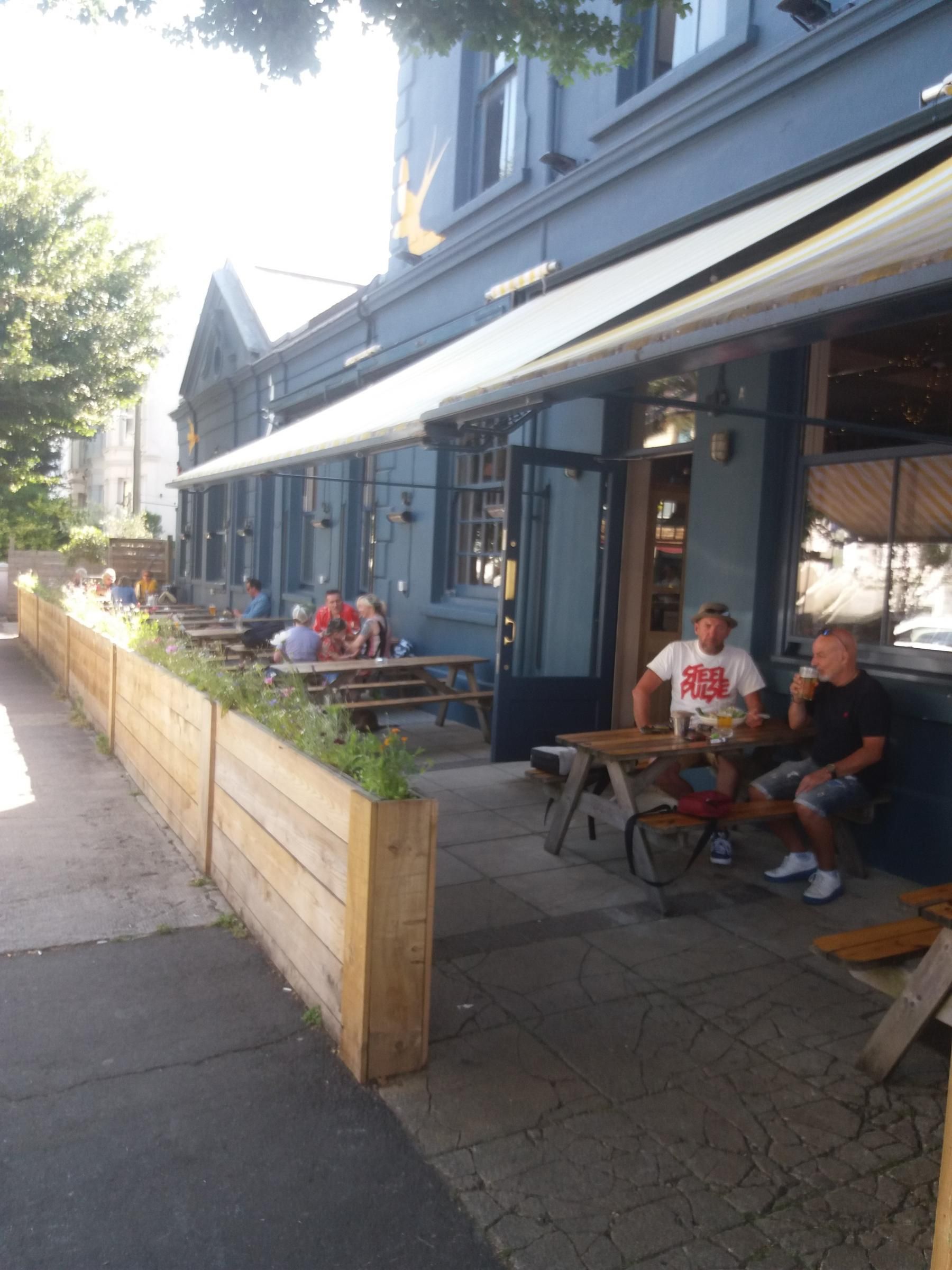 Outside seating. (Pub, Garden). Published on 06-08-2022