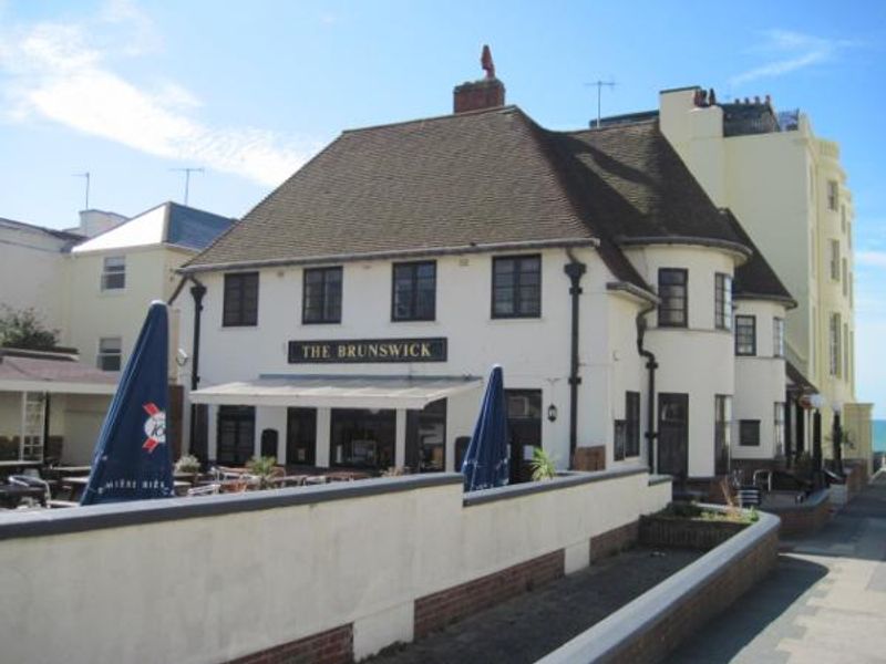 Side view. (Pub, External). Published on 07-08-2013