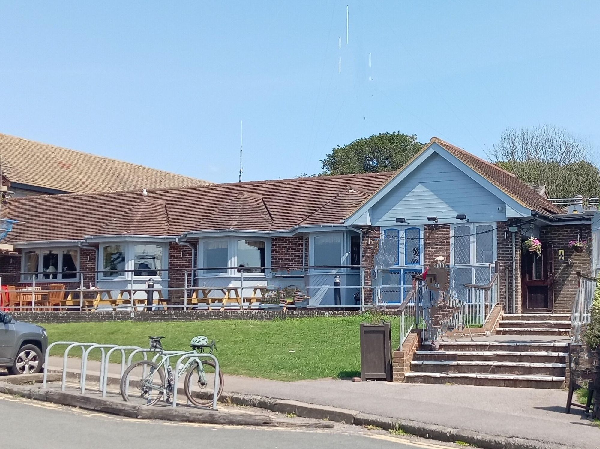 Exterior. (External, Key). Published on 06-08-2025