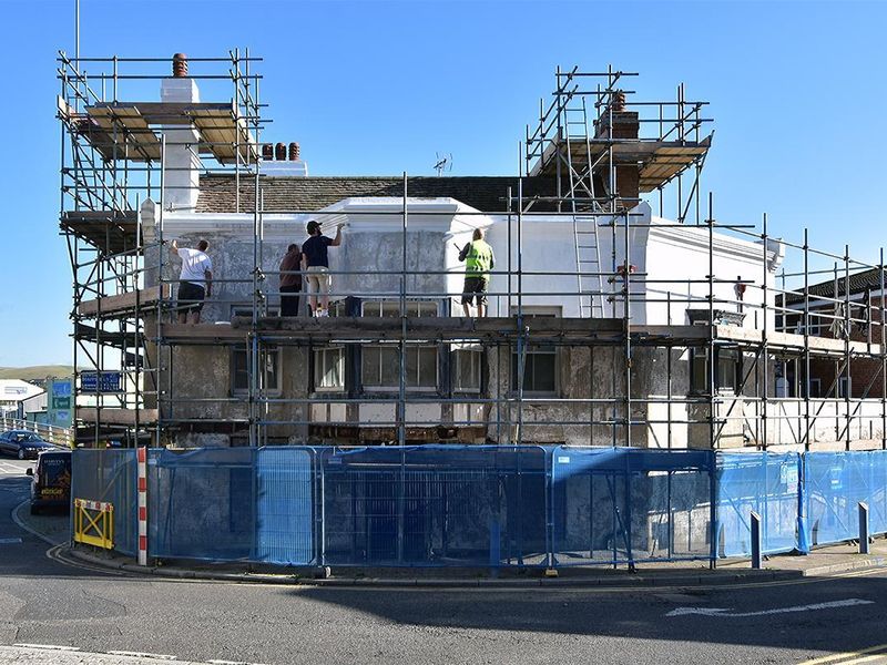 Scaffolding. (Pub, External). Published on 11-10-2019