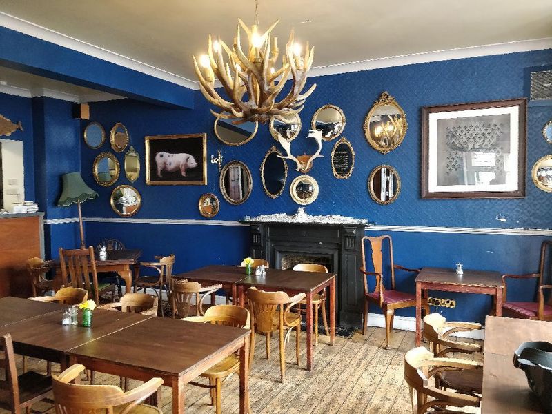 Interior. (Pub). Published on 16-05-2019