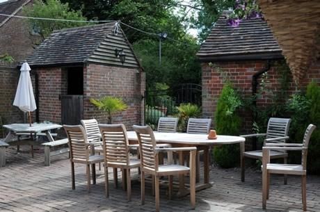 Garden. (Pub, Garden). Published on 23-06-2013