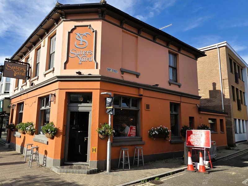 Entrance. (Pub, External, Key). Published on 16-10-2026