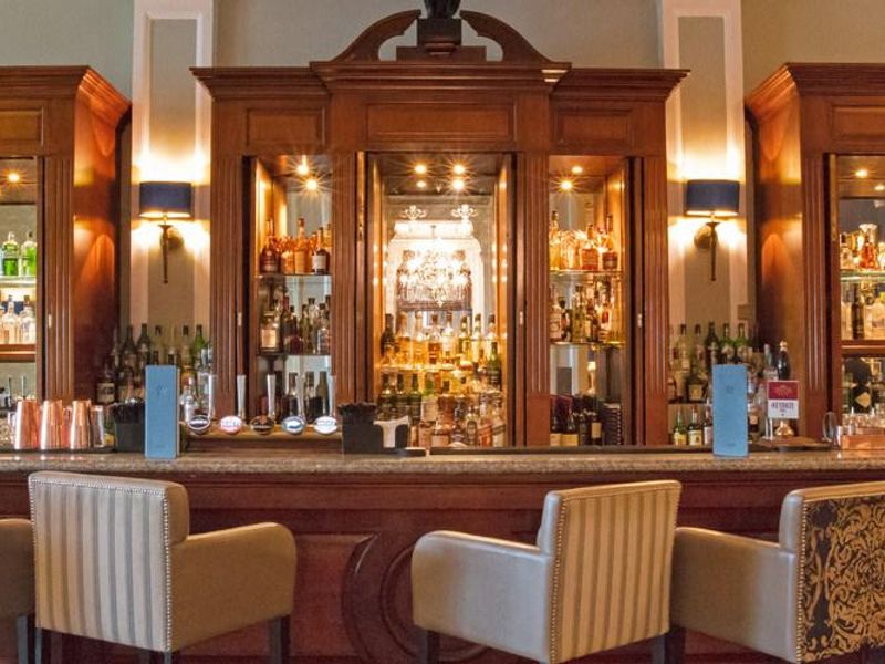 Bar. (Bar). Published on 15-11-2018