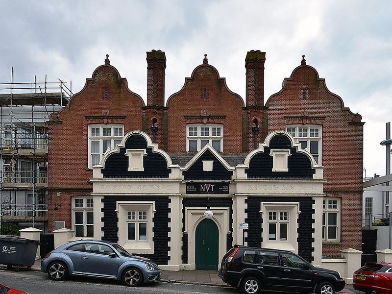 Exterior. (External). Published on 03-05-2019