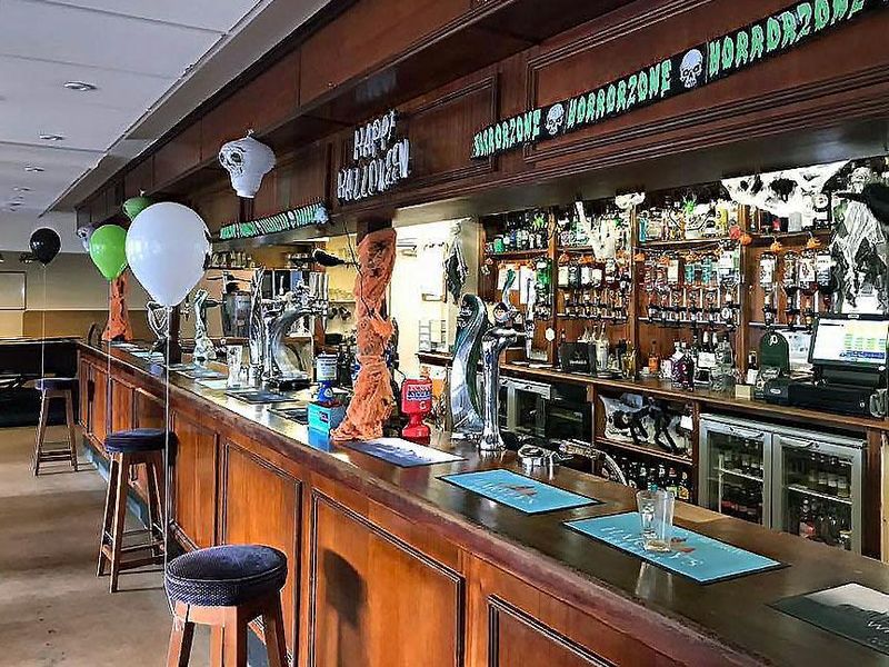 Bar. (Bar). Published on 12-06-2019