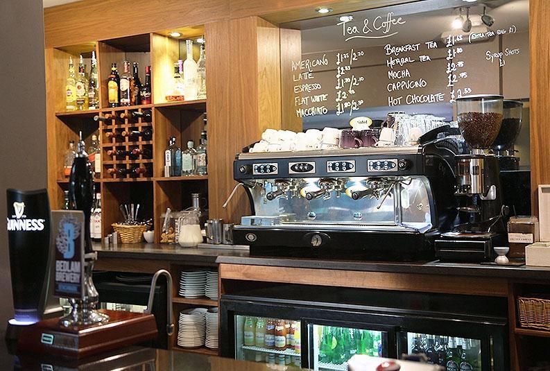 Bar. (Bar). Published on 10-08-2019