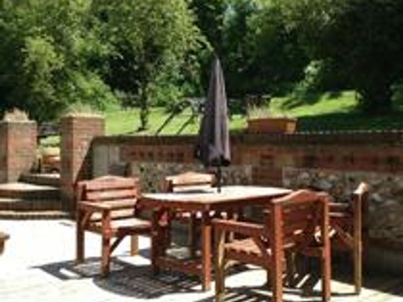 garden. (Pub, Garden). Published on 23-04-2016