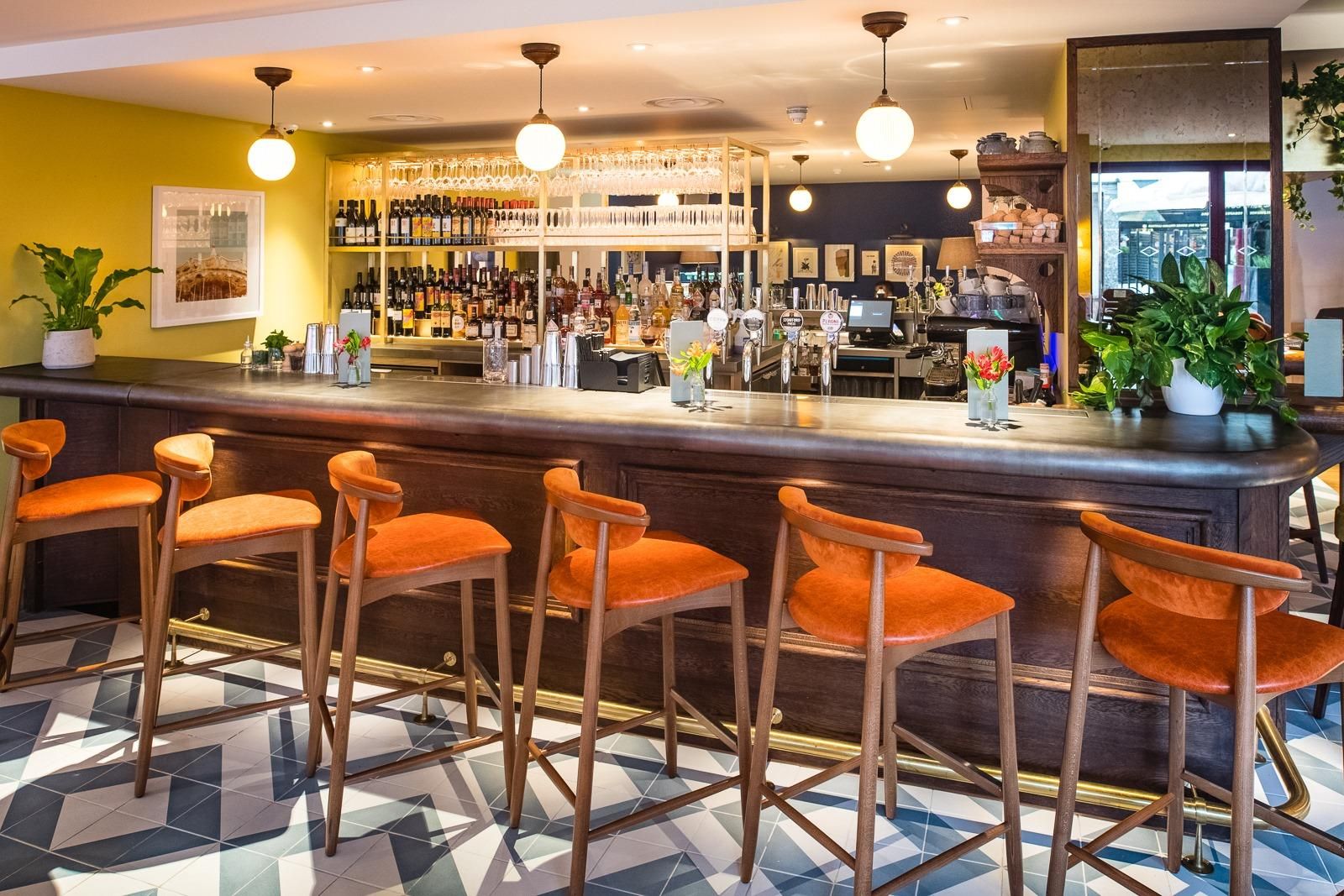 (Pub, Bar, Key). Published on 11-01-2022