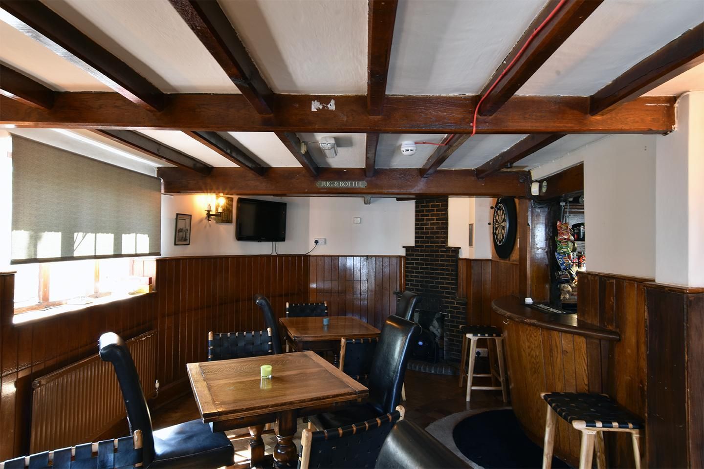 Interior. (Pub). Published on 27-08-2019