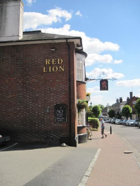Side view. (Pub, External). Published on 04-06-2013
