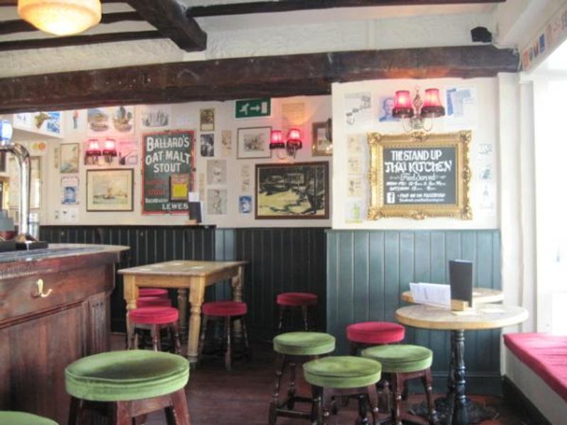 Interior. (Pub). Published on 04-06-2013