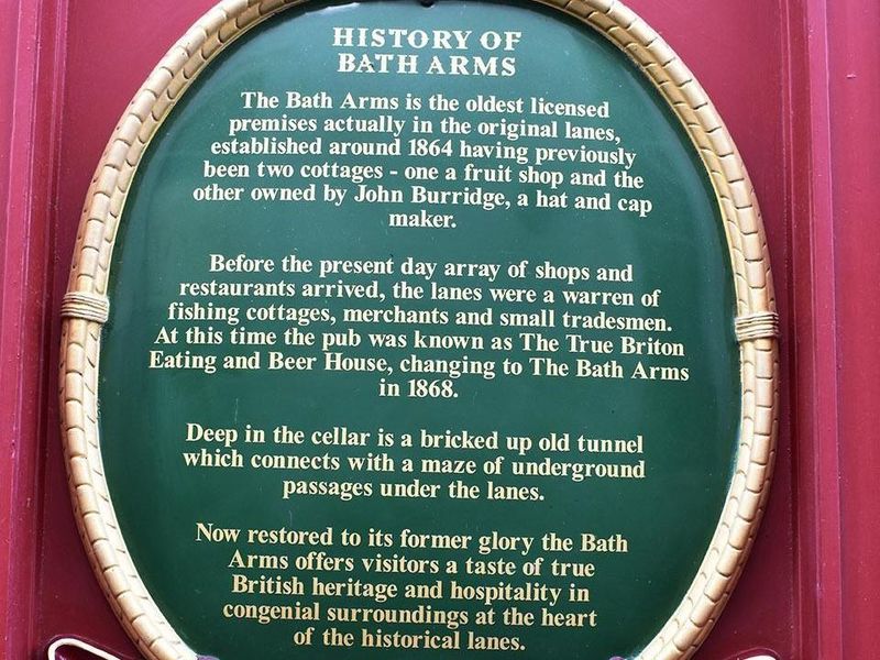 Exterior plaque. (Pub, Sign). Published on 20-05-2023