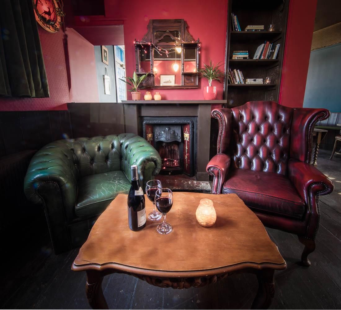 Seating. (Pub). Published on 26-04-2017
