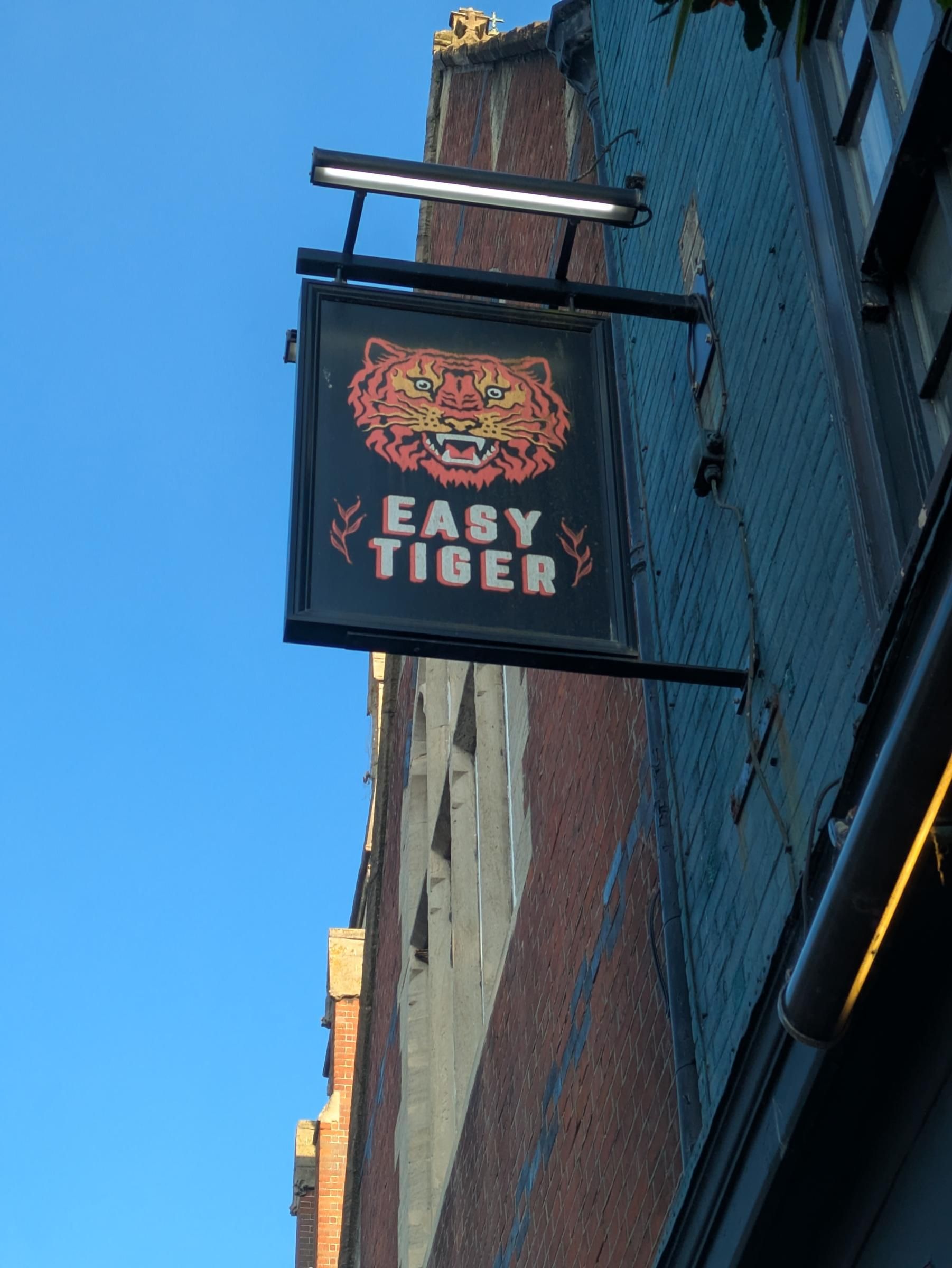 Inn sign. (Pub, Sign). Published on 09-05-2026