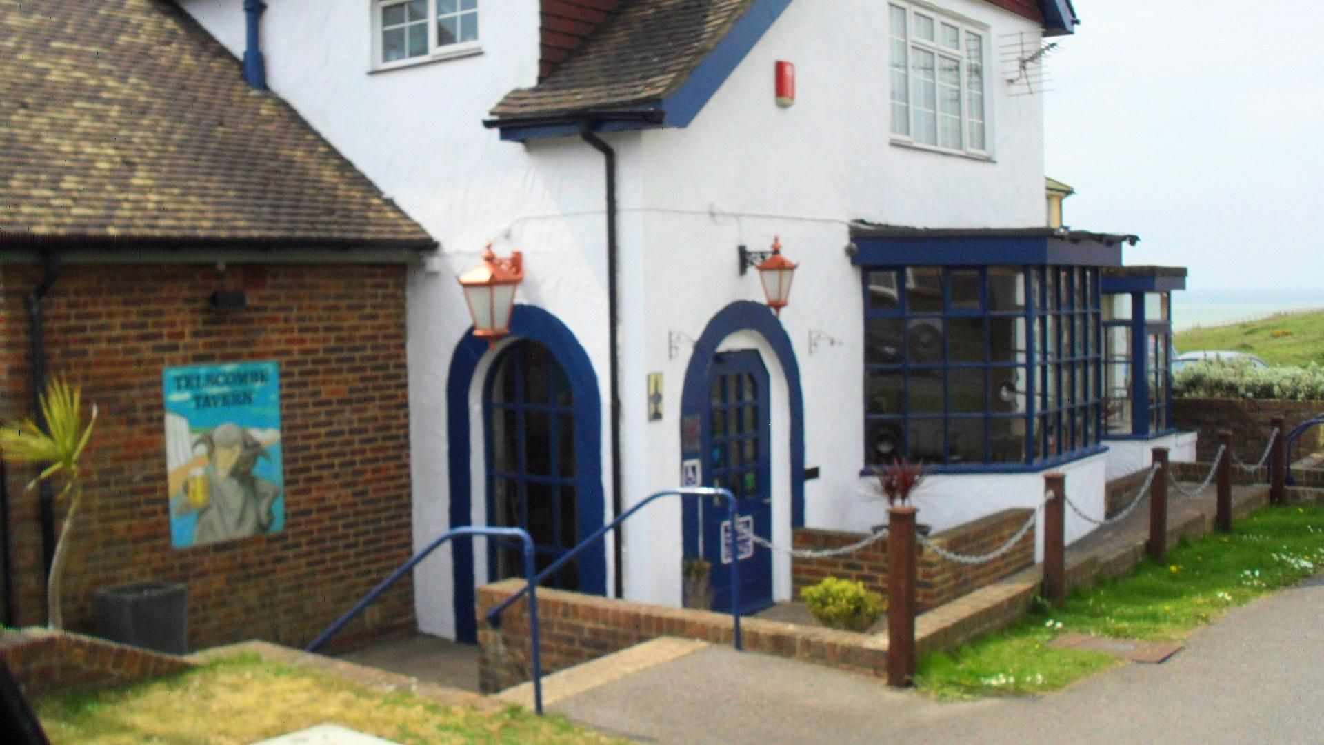 Entrance. (Pub, External). Published on 20-08-2017