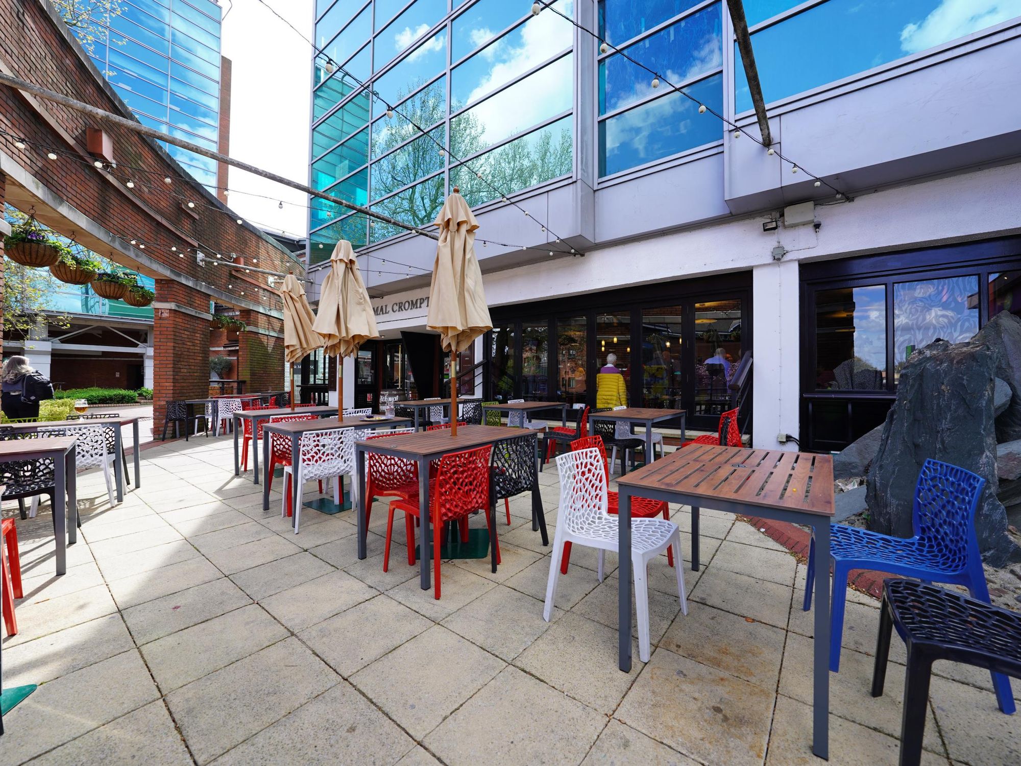 Photo taken 16 Apr 2025, patio.. (Pub, Garden). Published on 16-04-2025